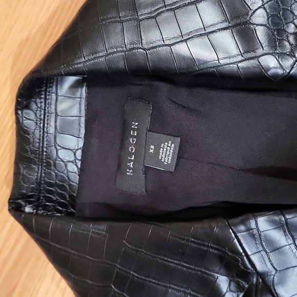 NWT Halogen Black Faux Leather Blazer Size XS - Picture 7 of 10
